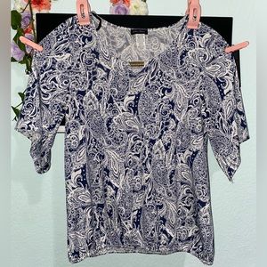 women’s navy and white business casual blouse